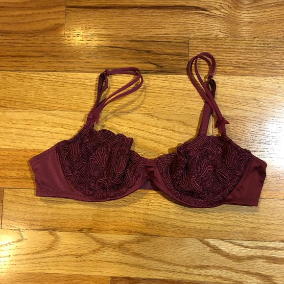WOMENS VICTORIA'S SECRET BURGUNDY LACE BRA 34A - Picture 1 of 9